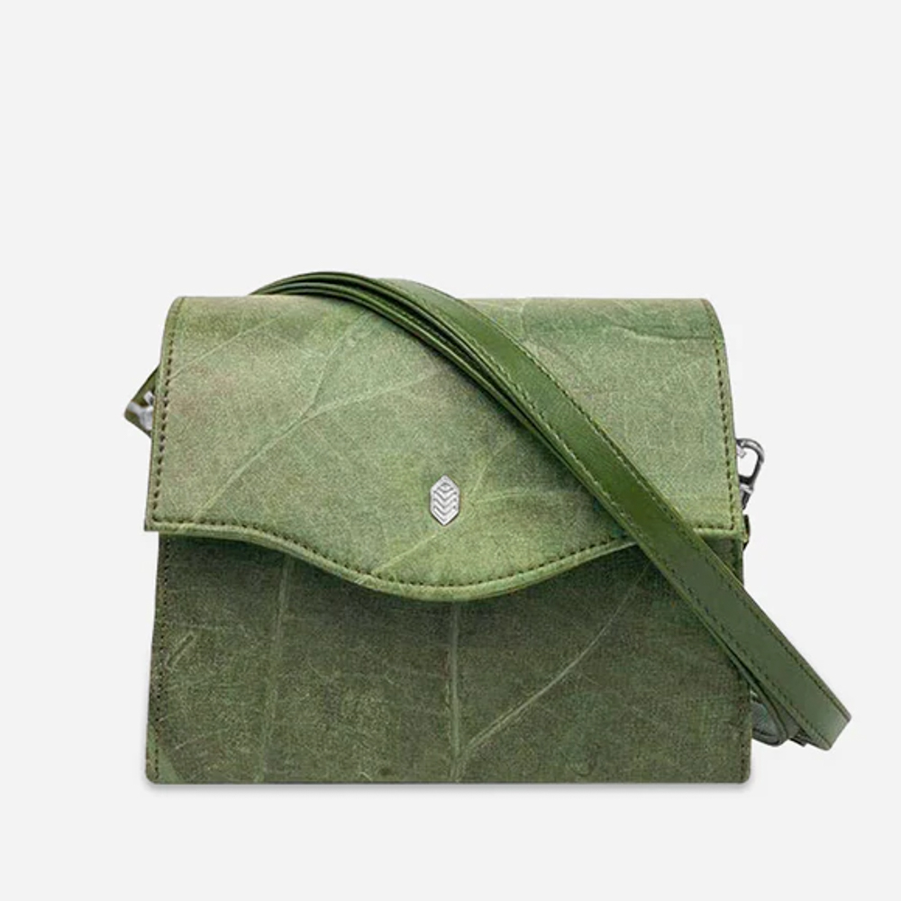 Vegan leather bag made from leaves