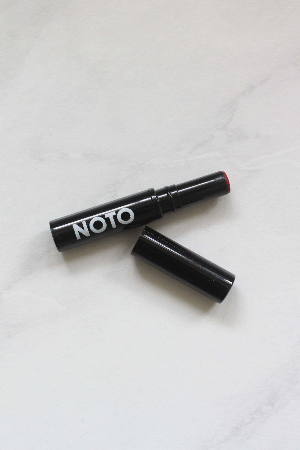Noto Beauty Oscillate lip tint