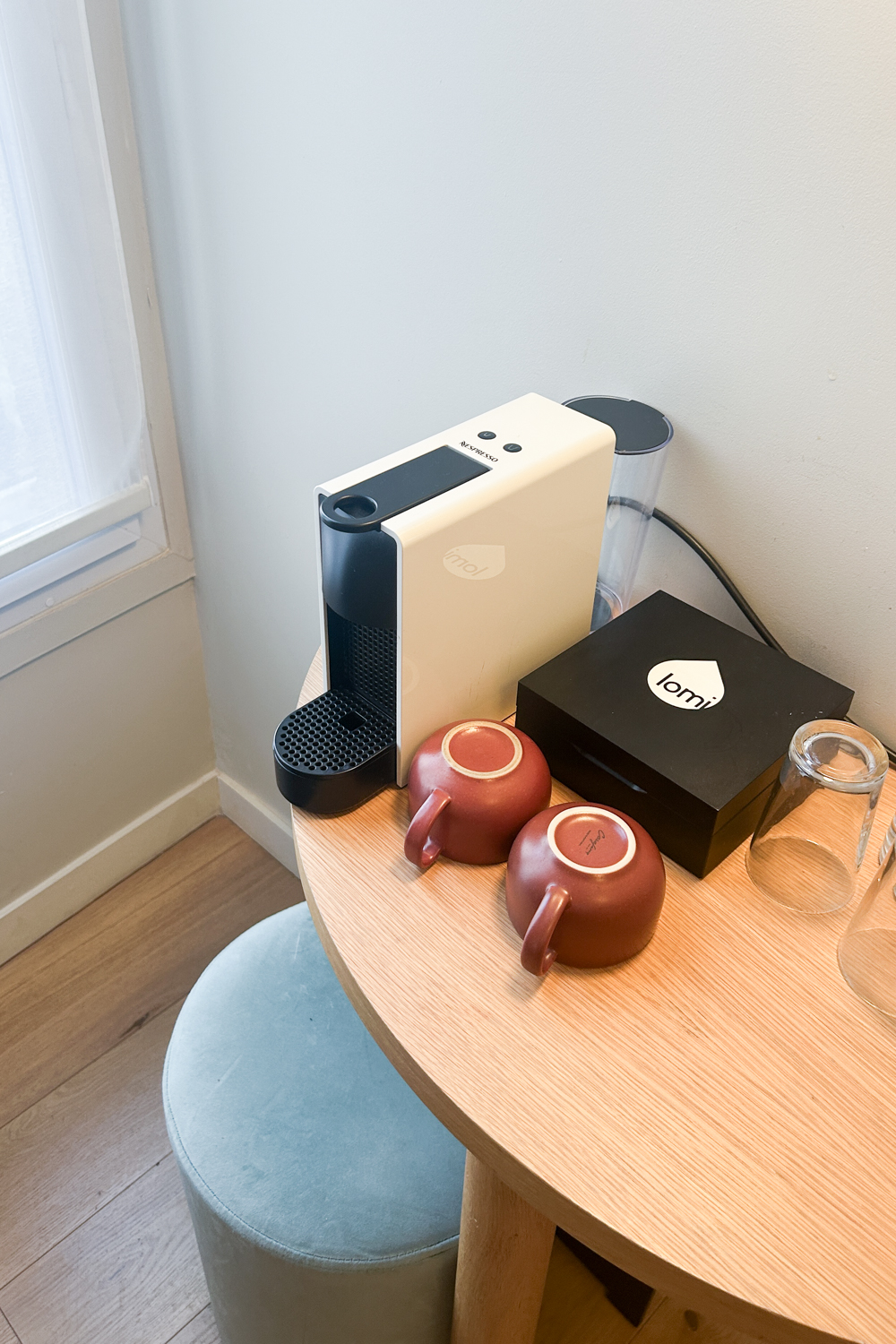 Coffee machine in Hotel Ami room
