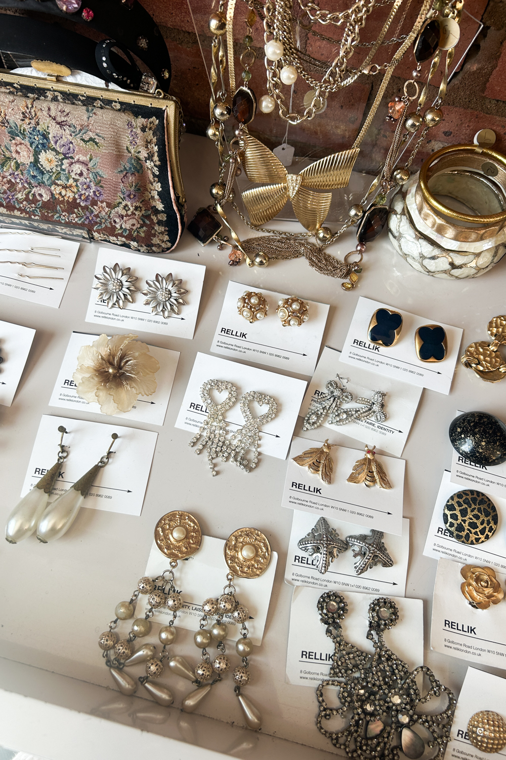Vintage costume jewellery at Rellik